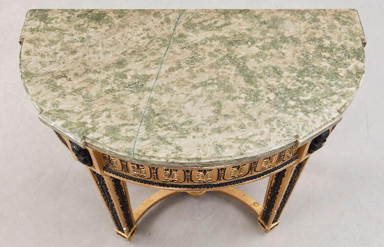 KONSOLBORD. Gustaviansk stil omkring sekelskiftet 1900.