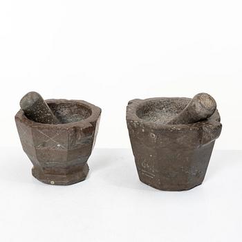 Mortlar, två st, 1800-tal.