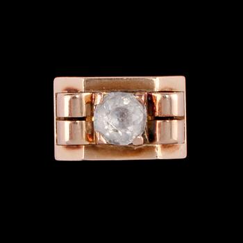 RING, 18k guld med vit pastesten, utländska stämplar. Vikt 11 g.