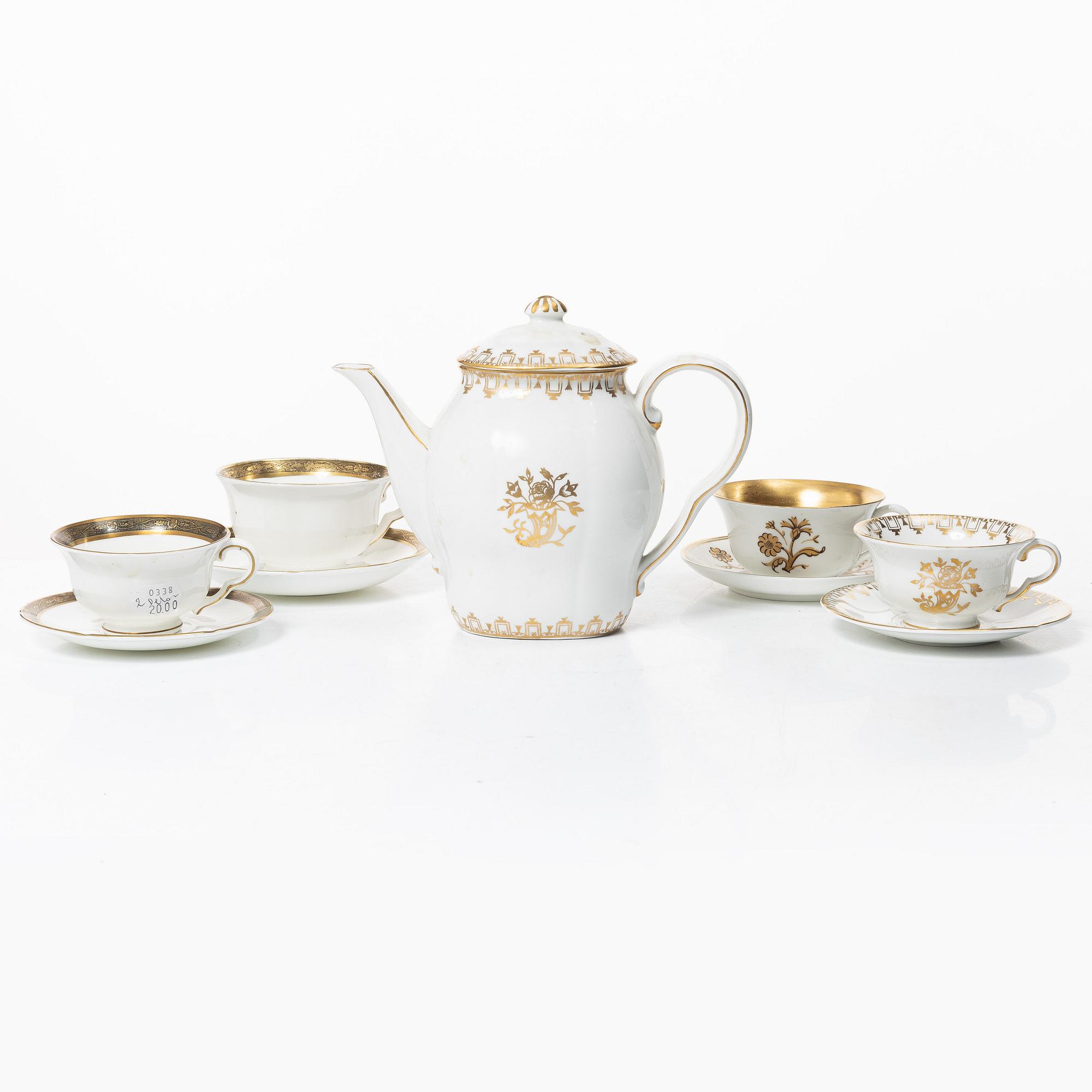 Wilhelm Kåge, kaffeserviser, porslin, olika modeller, 30 delar totalt, Gustavsberg, 1920-30-tal.