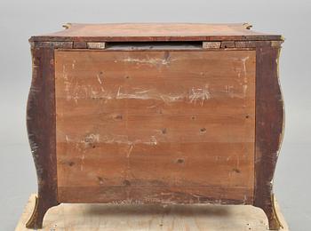 BYRÅ. Rokoko, Danmark 1700-talets mitt.