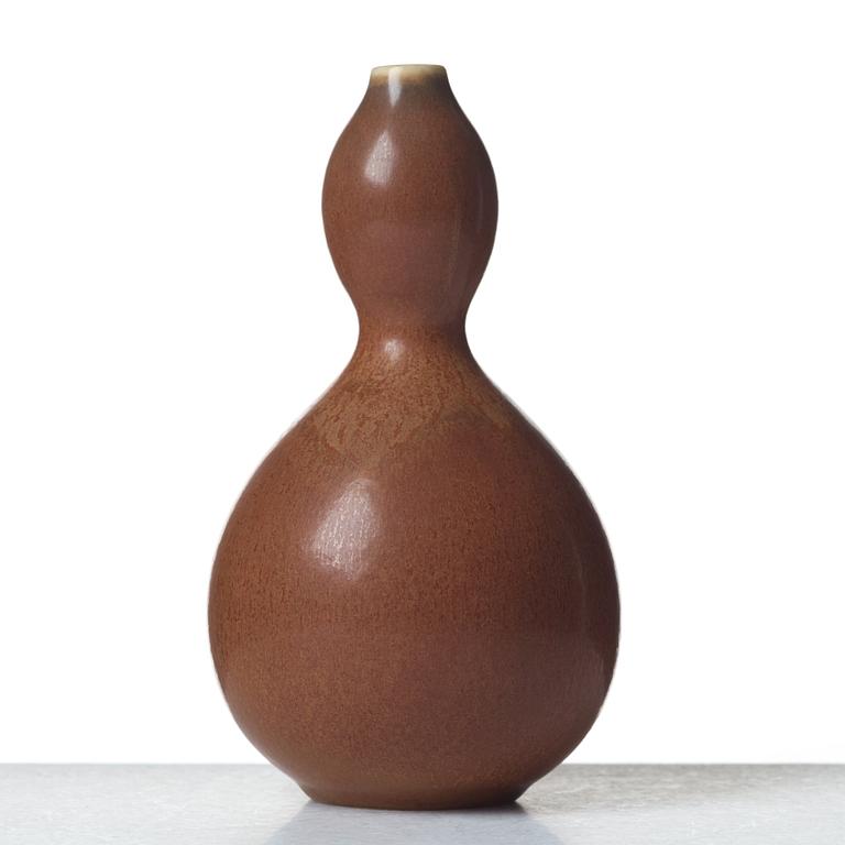 Axel Salto, a stoneware vase, Royal Copenhagen, Denmark.