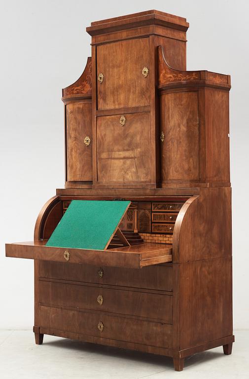 SKÅP, med rullklaff. Empire, 1800-talets första hälft.