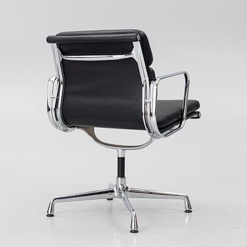 Charles & Ray Eames, Chair, “Soft Pad Alu Chair”, model EA208, Vitra.