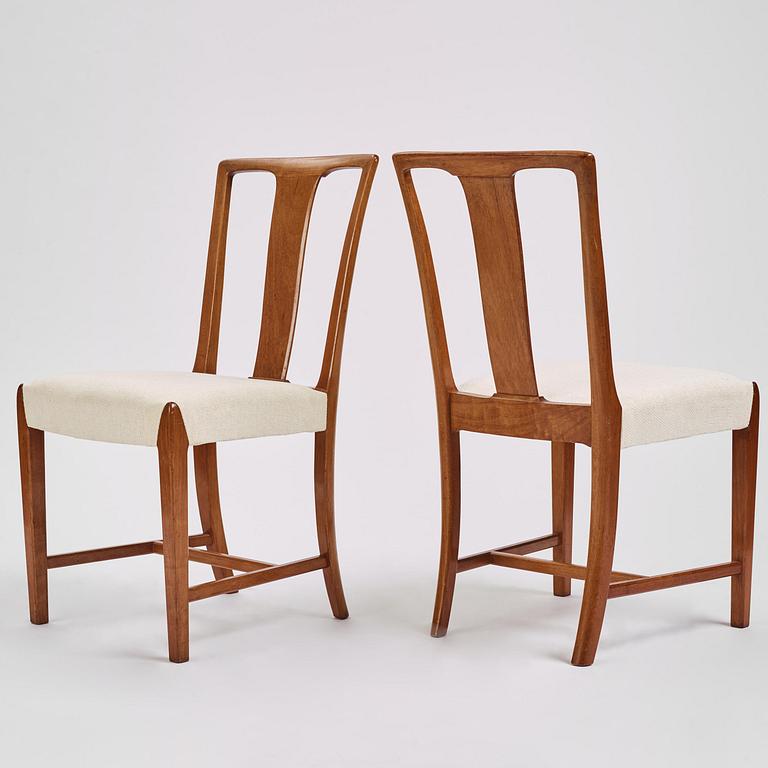 stolar, tio stycken, för Stockholms Hantverksförening, 1940-50-tal.