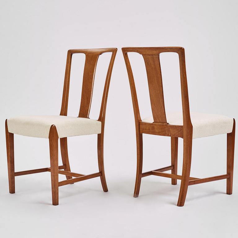 Runar Engblom, a set of ten mahogany chairs, for the Stockholm Crafts Association, 1940s-50s.