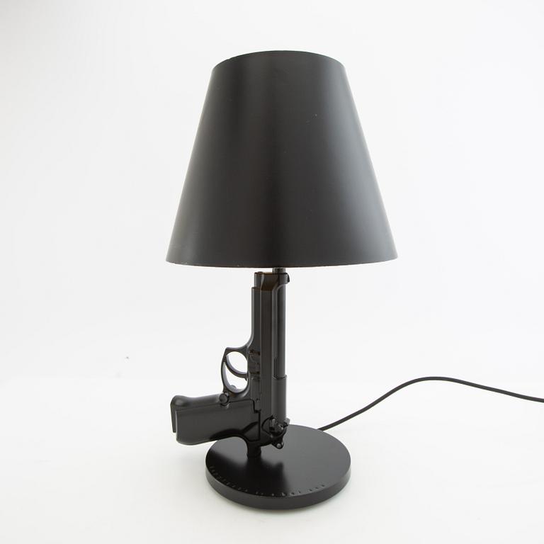 Philippe Starck, bordslampa, "Gun bedside Lamp", Flos, Italien.