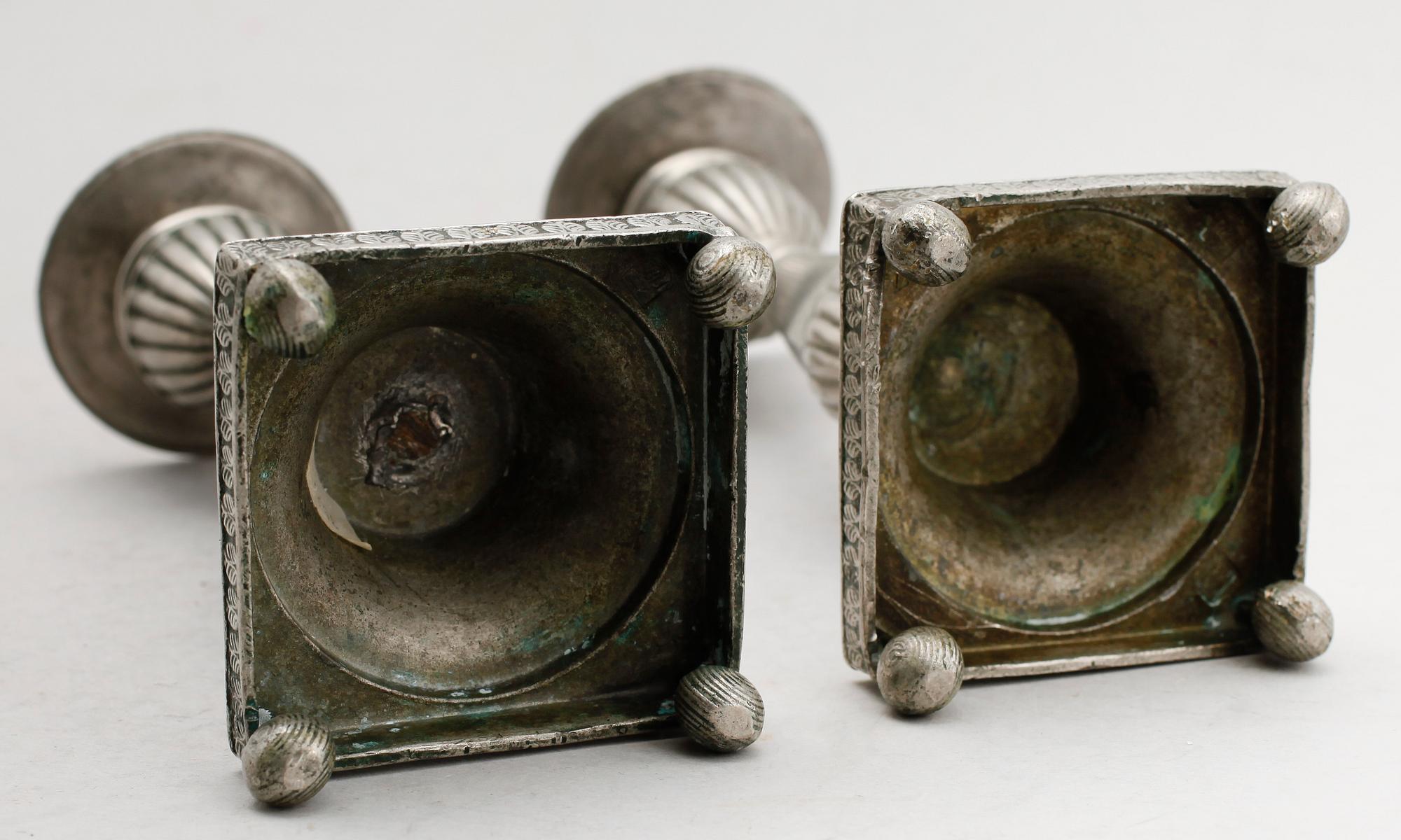 LJUSSTAKAR, 1 par, tenn, Sverige, tidigt 1800-tal.