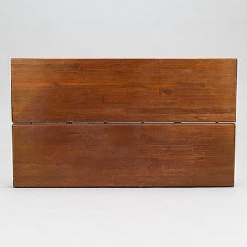 Ilmari Tapiovaara, Pöytä, "Pirkka", Laukaan Puu,