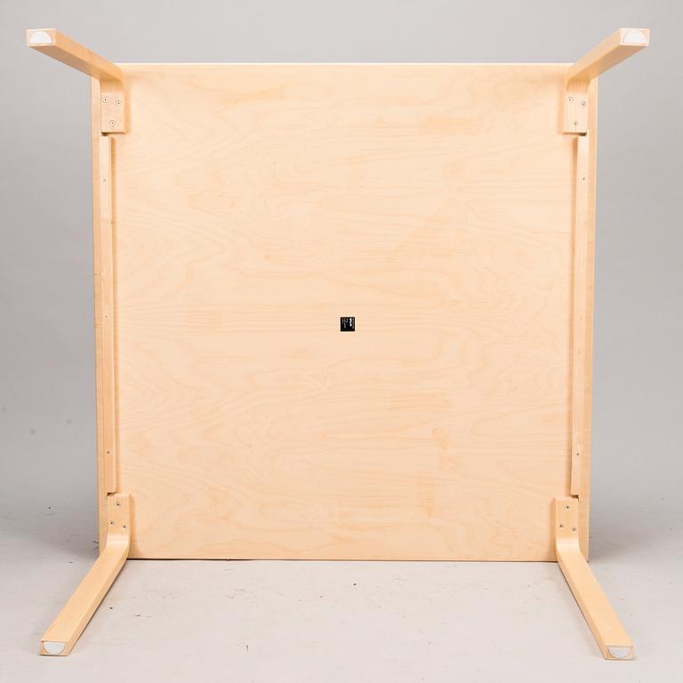 ALVAR AALTO, A model 84 table, Artek, 2008.
