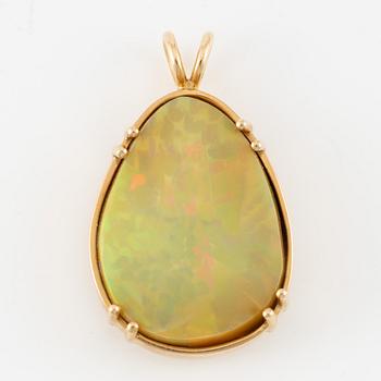 Pendant, Jarl Sandin, 18K gold with opal.