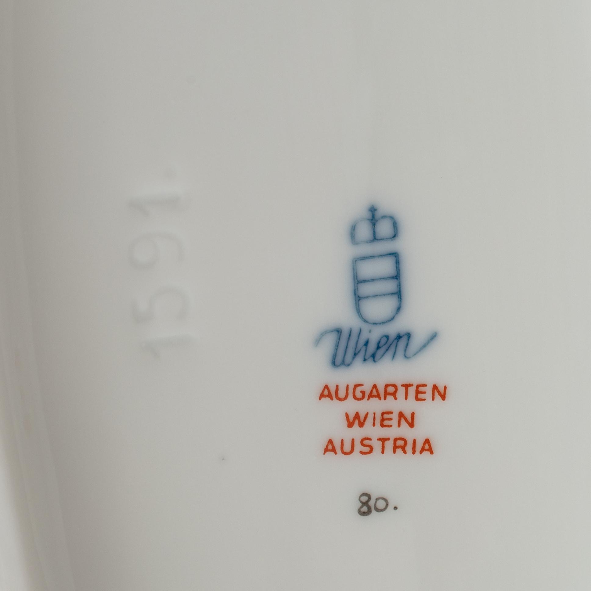 Figuriner, tre stycken, porslin. "Spanska ridskolan", Augarten, Wien, Austria.