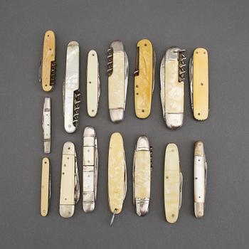 A COLLECTION OF 15 POCKET KNIVES, first half of the 20th century.