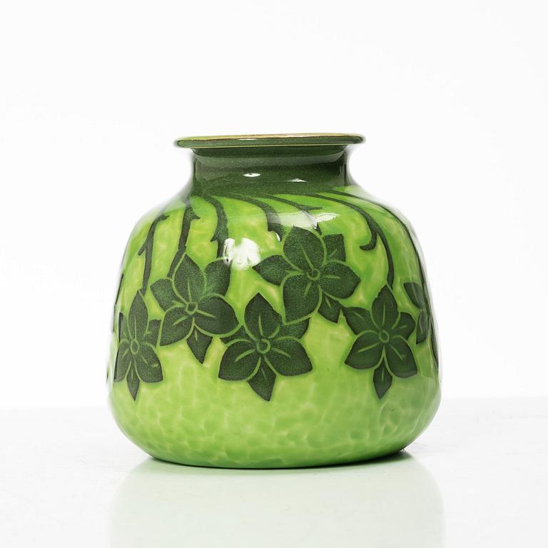 Gunnar G:son Wennerberg, a "sgrafitto" creamware vase, Gustavsberg 1900.