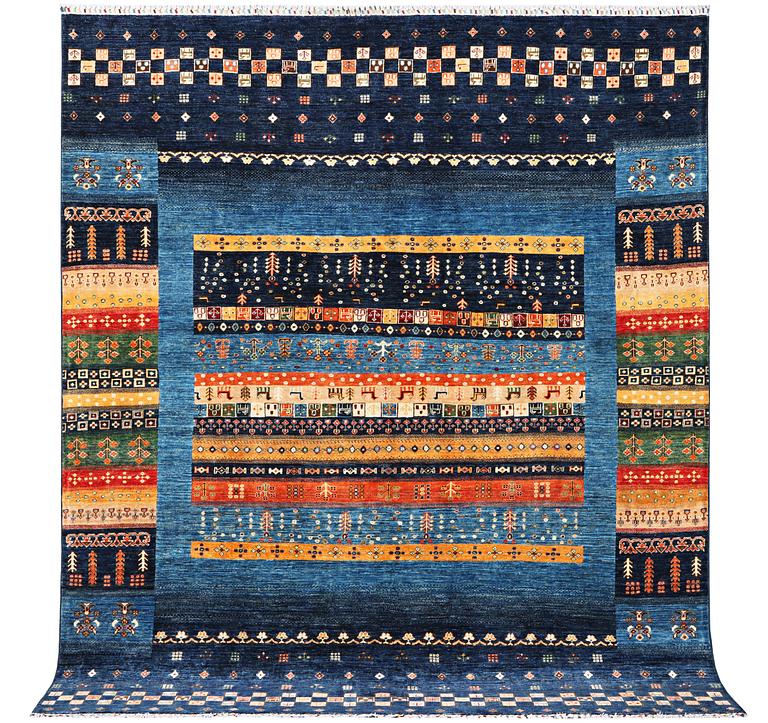 A Khorjin carpet, c. 287 x 246 cm.