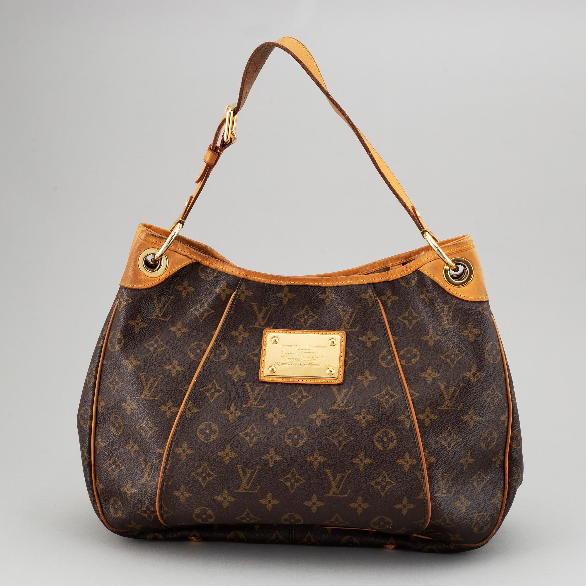 LOUIS VUITTON, a MONOGRAM CANVAS 'Galleria' bag.