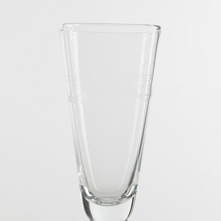 An 94-piece glass service, mostly model "Antik", Reijmyre, Sweden, 1900-talets andra hälft.