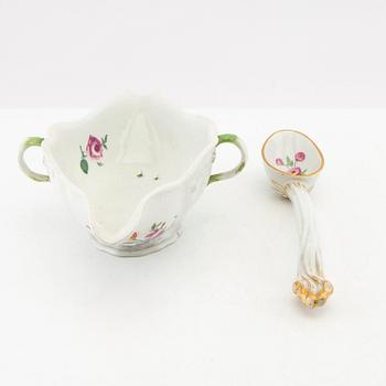 Sauce bowl and spoon, Meissen, second half of the 18th century/20th century, porcelain.