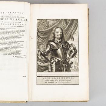 Om sjöhjälten Michiel Adriaansz. de Ruyter, med graverade planscher.
