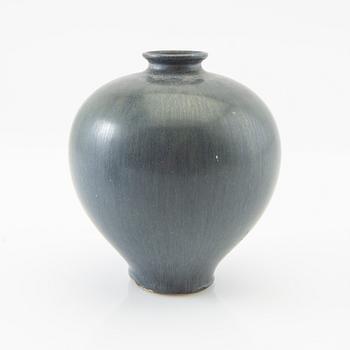 Berndt Friberg, vaser 2 st signerade Gustavsbergs studio 1951 och 1965.