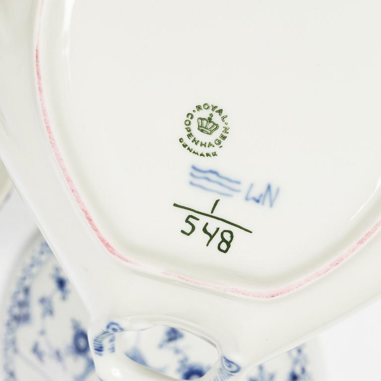 Royal Copenhagen, servisdelar, 15 st, porslin, "Musselmalet", halv blonde, Danmark, 1958-1973.