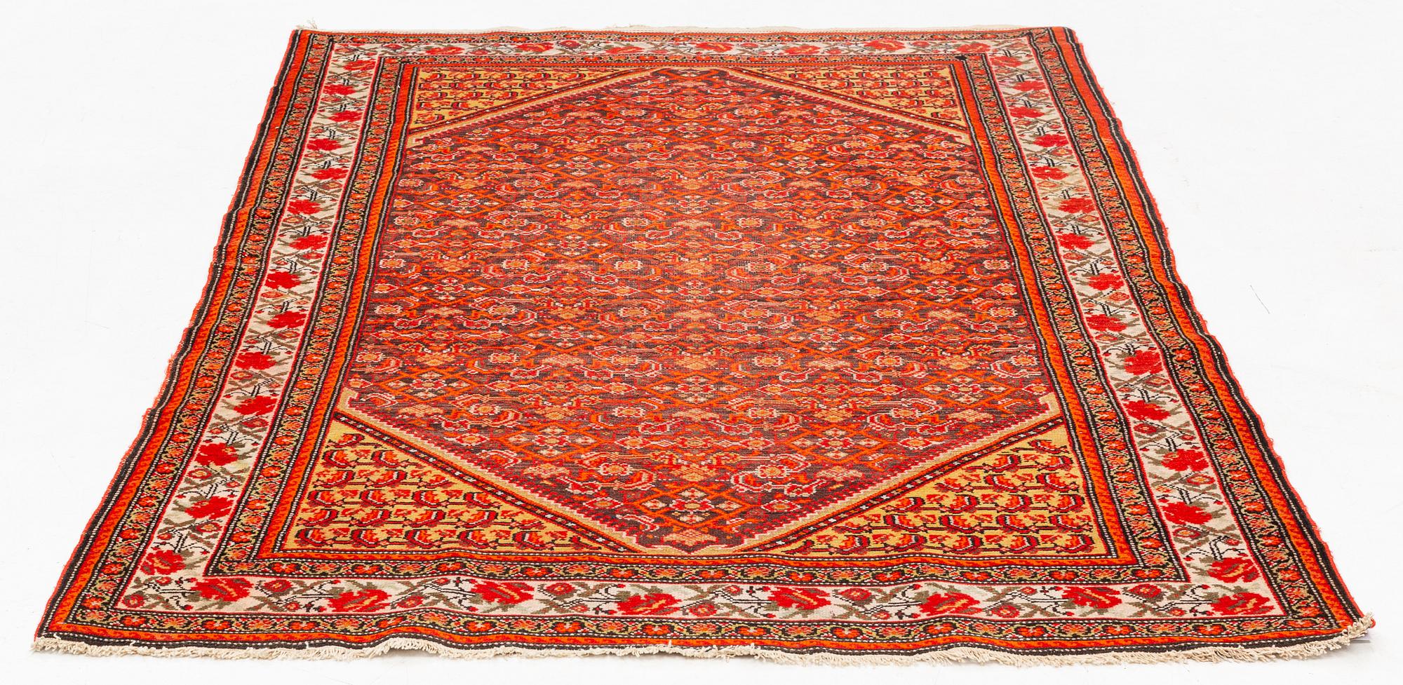 Matta, Malajir, semiantik, ca 197 x 134 cm.