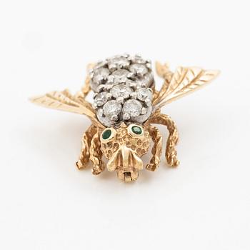 Brooch in the shape of a bee, 14K gold with brilliant-cut diamonds.