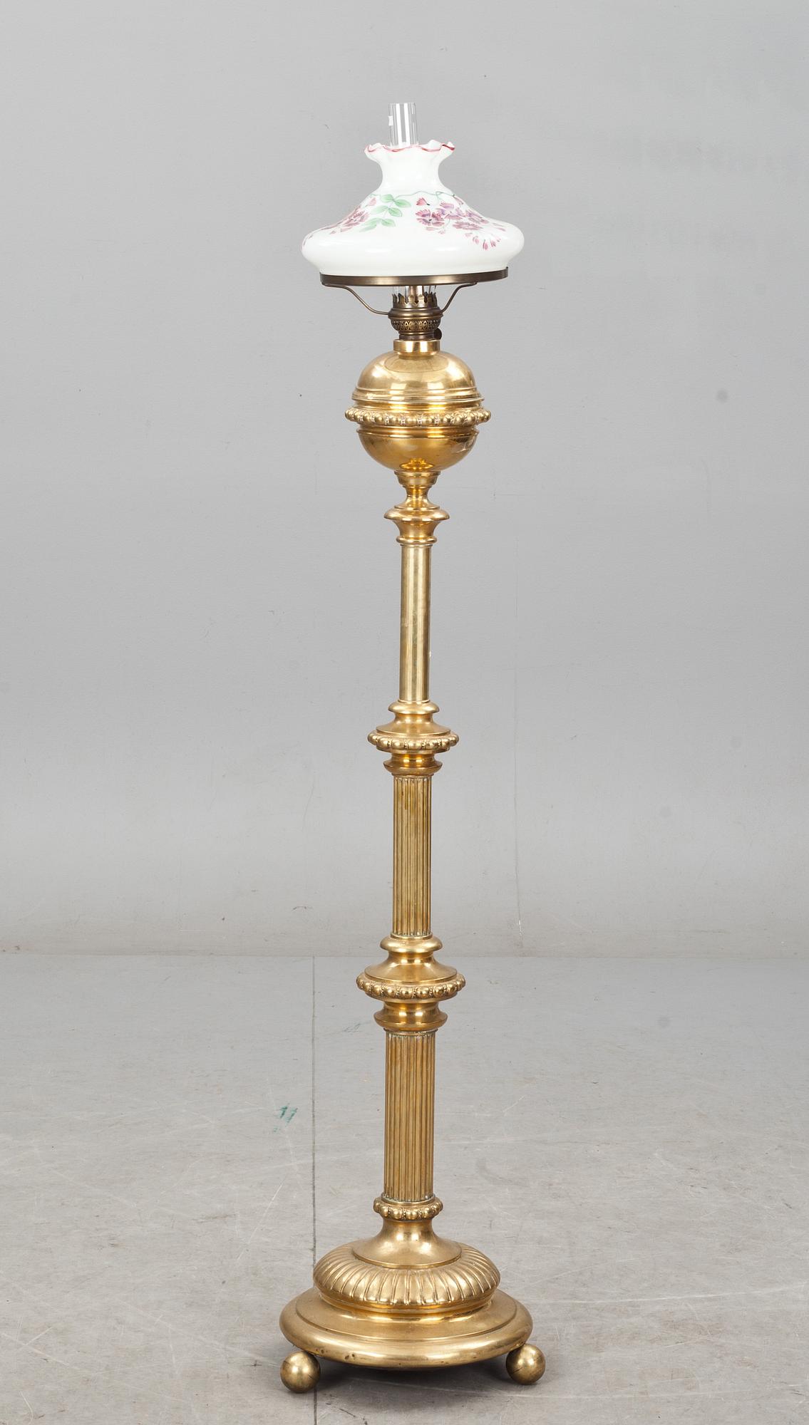 GOLVFOTOGENLAMPA, 1800-talets andra hälft.