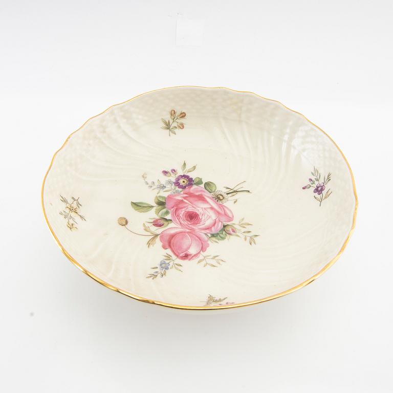 Servis ca 60 dlr "Frijsenborg" Royal Copenhagen Danmark 1900-talets mitt porslin.