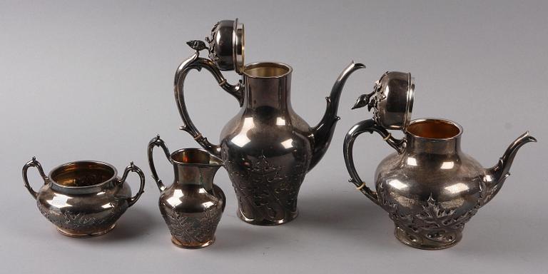 KAFFE- O TESERVIS, 4 delar, silver, jugend, Tyskland. Importstämplar CG Hallberg Stockholm 1907. Tot vikt 1700 gram.