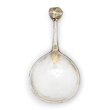 206. A Swedish 16th century parcel-gilt silver spoon, mark of Mats Pedersen, Malmö (-1532-1563).