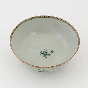 A punch bowl and dish, Qing dynasty, late 18th Century.