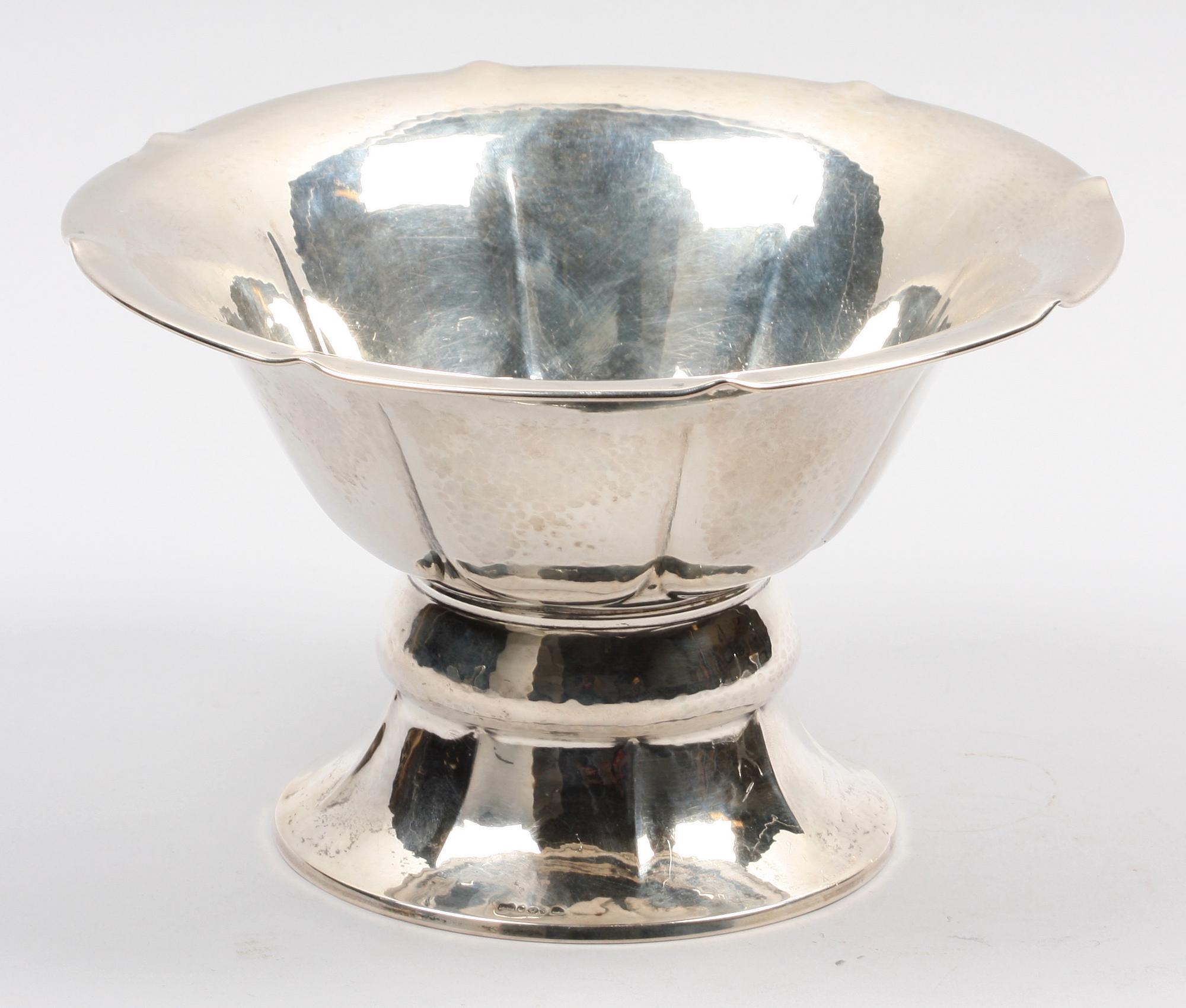 SKÅL PÅ FOT, silver, Sverige, 1900-talets första hälft.