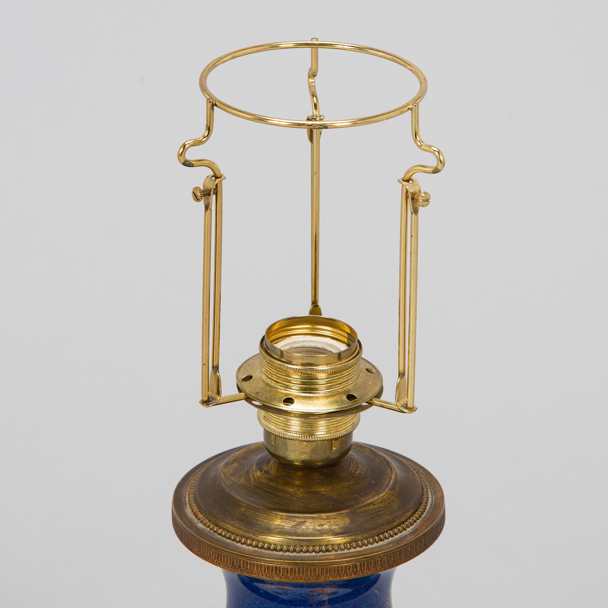 Vas, porslin. Troligen Samson, Frankrike, omkring 1900.