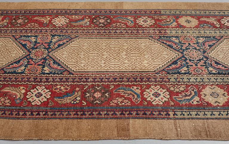 MATTO, an antique/semi-antique Hamadan, one of a pair, ca 534 x 114 cm (as well as 2,5 and 1,5 cm flat weave at.