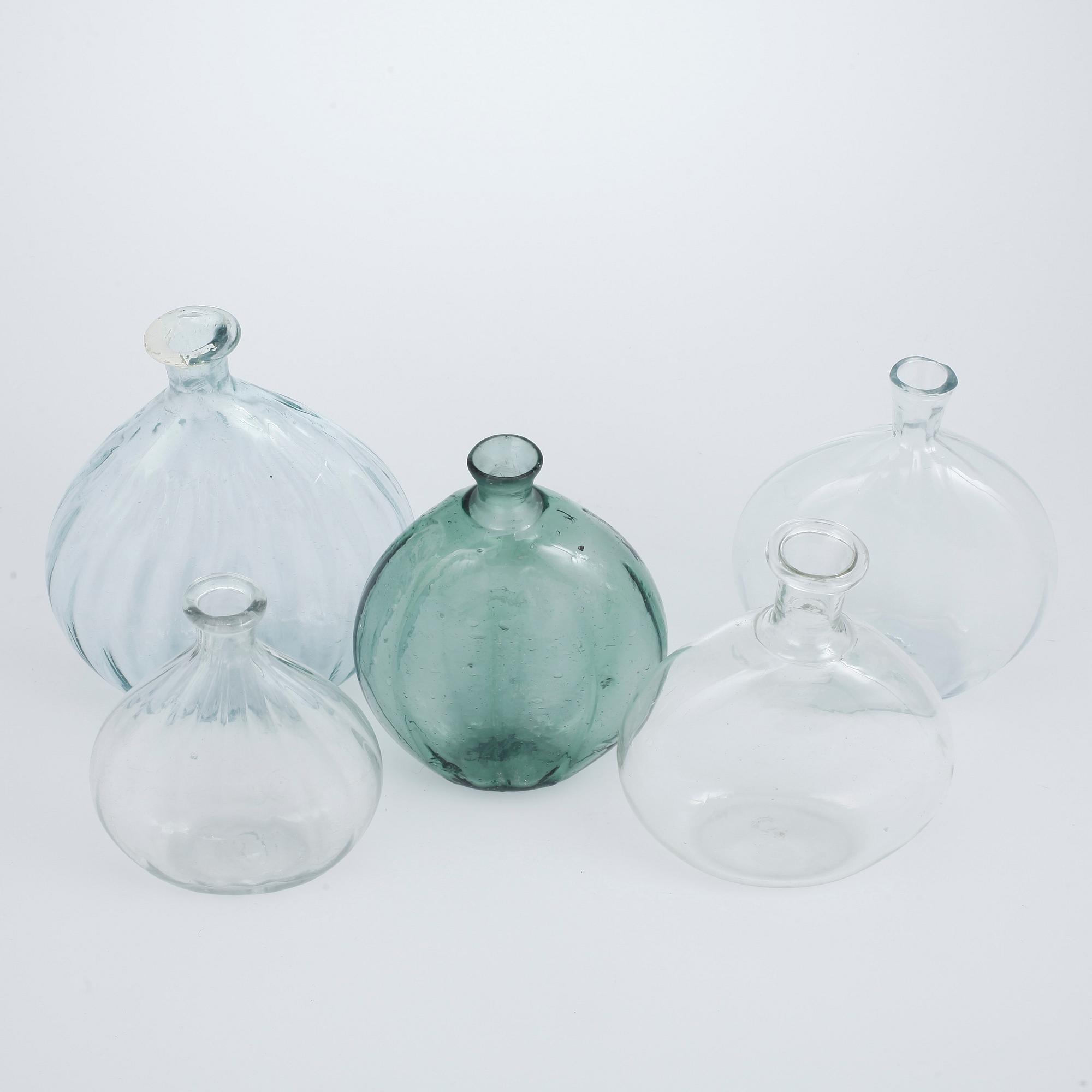 FLASKOR, 5 st, glas, 1800-tal.