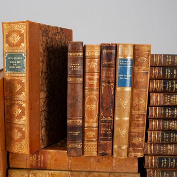 42 swedish books, first half of the 20th century.