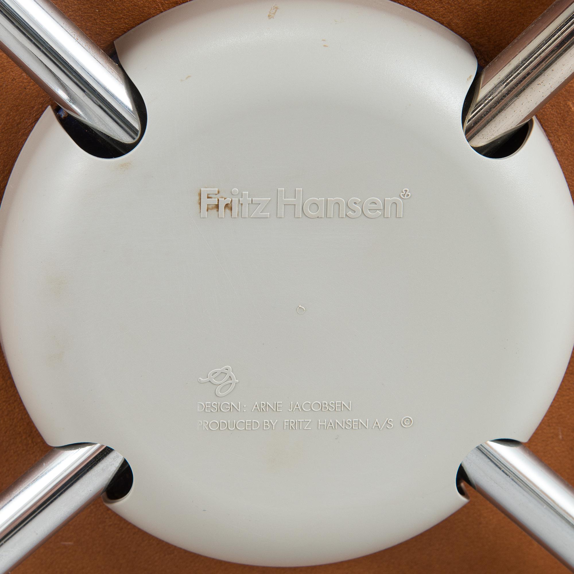 Arne Jacobsen, six "Seven" chairs, Fritz Hansen, Denmark late 20th century.