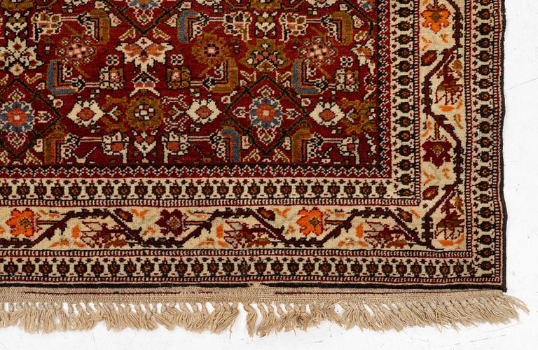 Rug, antique Ardabil probably, approx. 212 x 117 cm.
