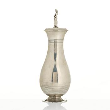 Sylvia Stave, a lidded vase model 5295, C.G. Hallberg, Stockholm, 1931.