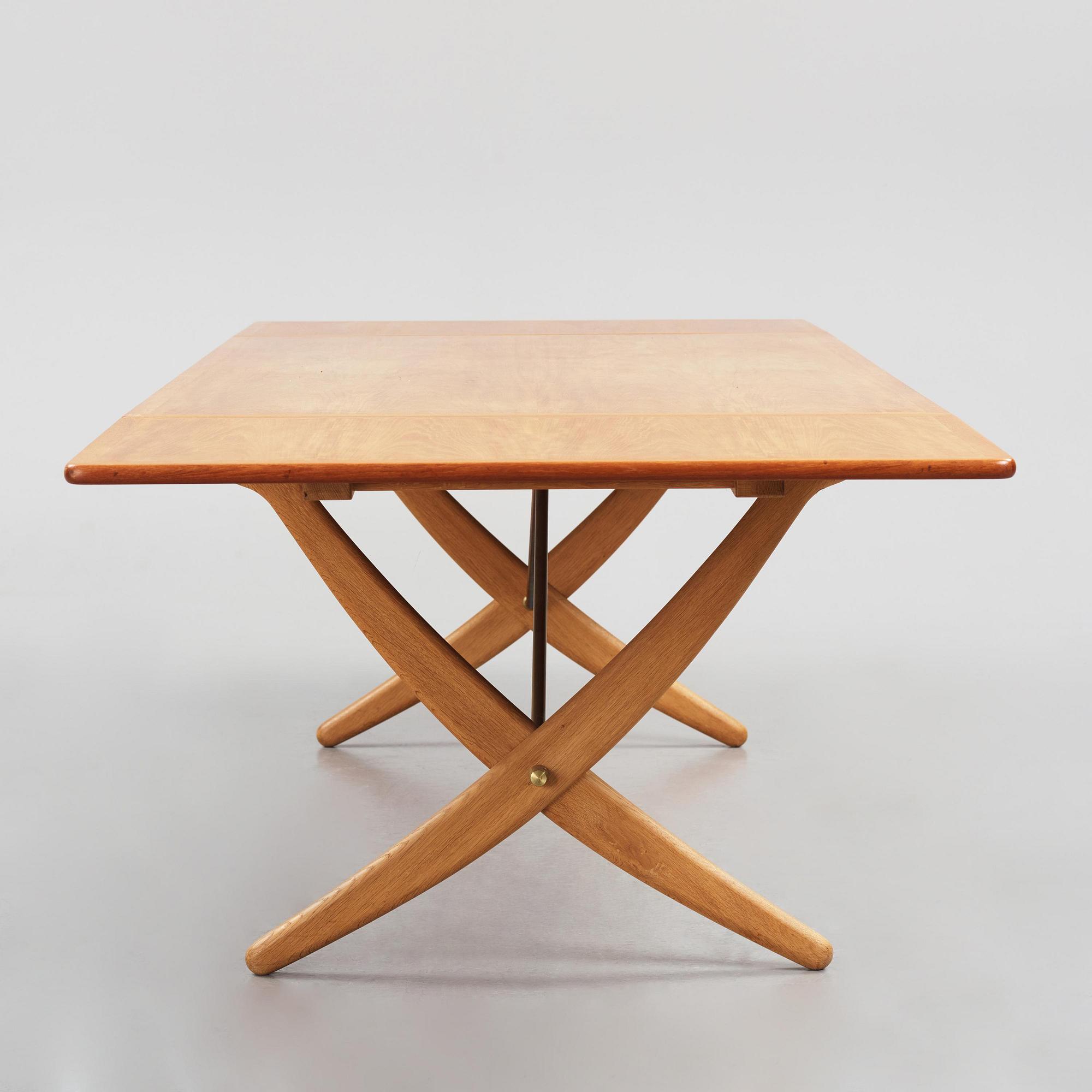 Hans J. Wegner, matbord med klaffar, "AT-314", Andreas Tuck, Danmark, 1950-60-tal.