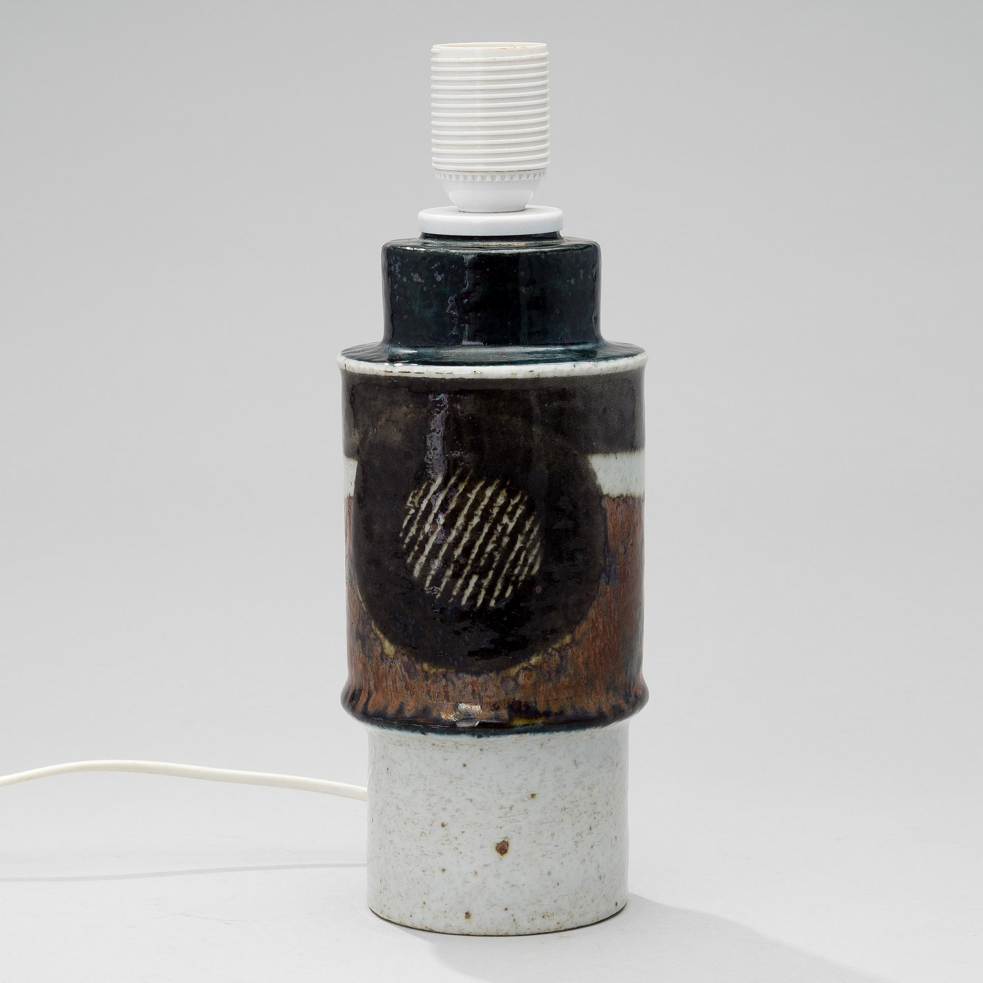 INGER PERSSON LAMPUNJALKA, keramiikkaa, Rörstrand, 1970-luku.