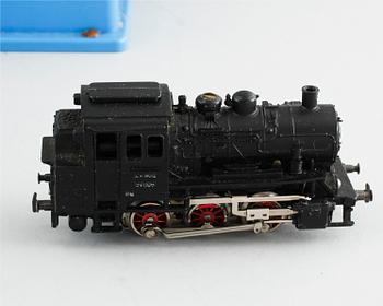 PARTI MÄRKLIN, ett lok, 10 vagnar samt tillbehör, 1900-tal.