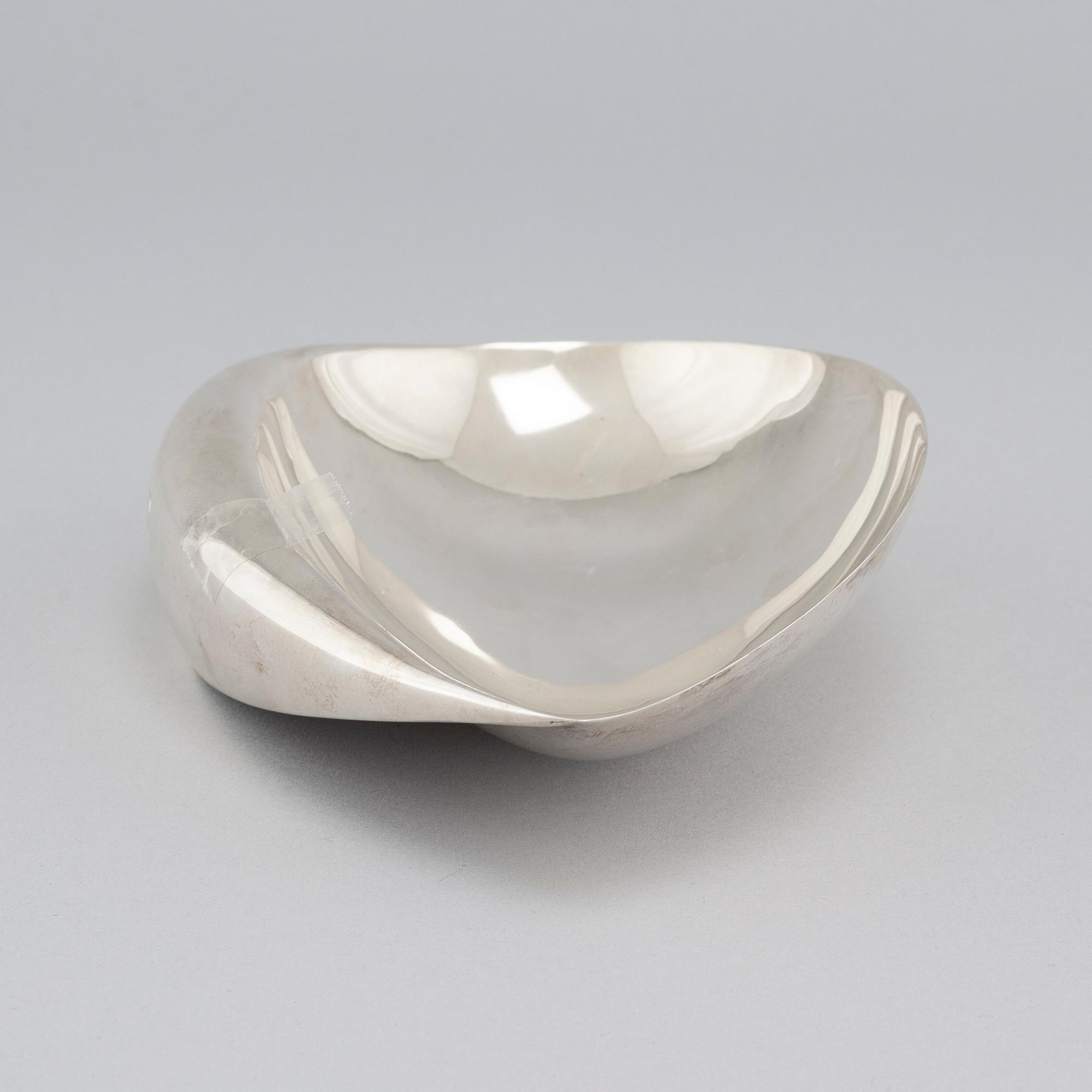 TAPIO WIRKKALA, a silver bowl, Hopeakeskus Tavastehus, model "Lieve", 1955.