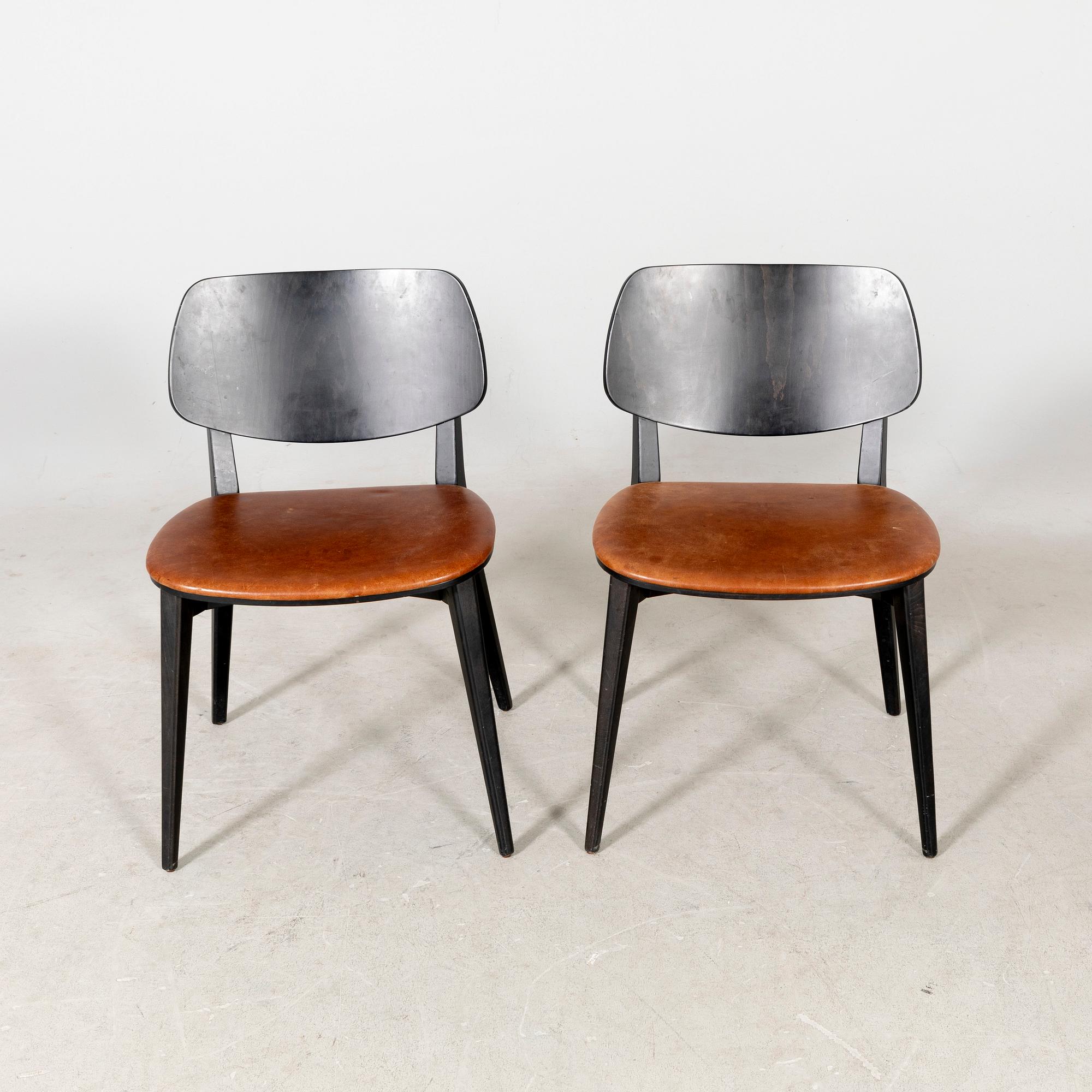 Emilio Nanni, a pair of "Doll wood 550" chairs for Billiani 2000s.