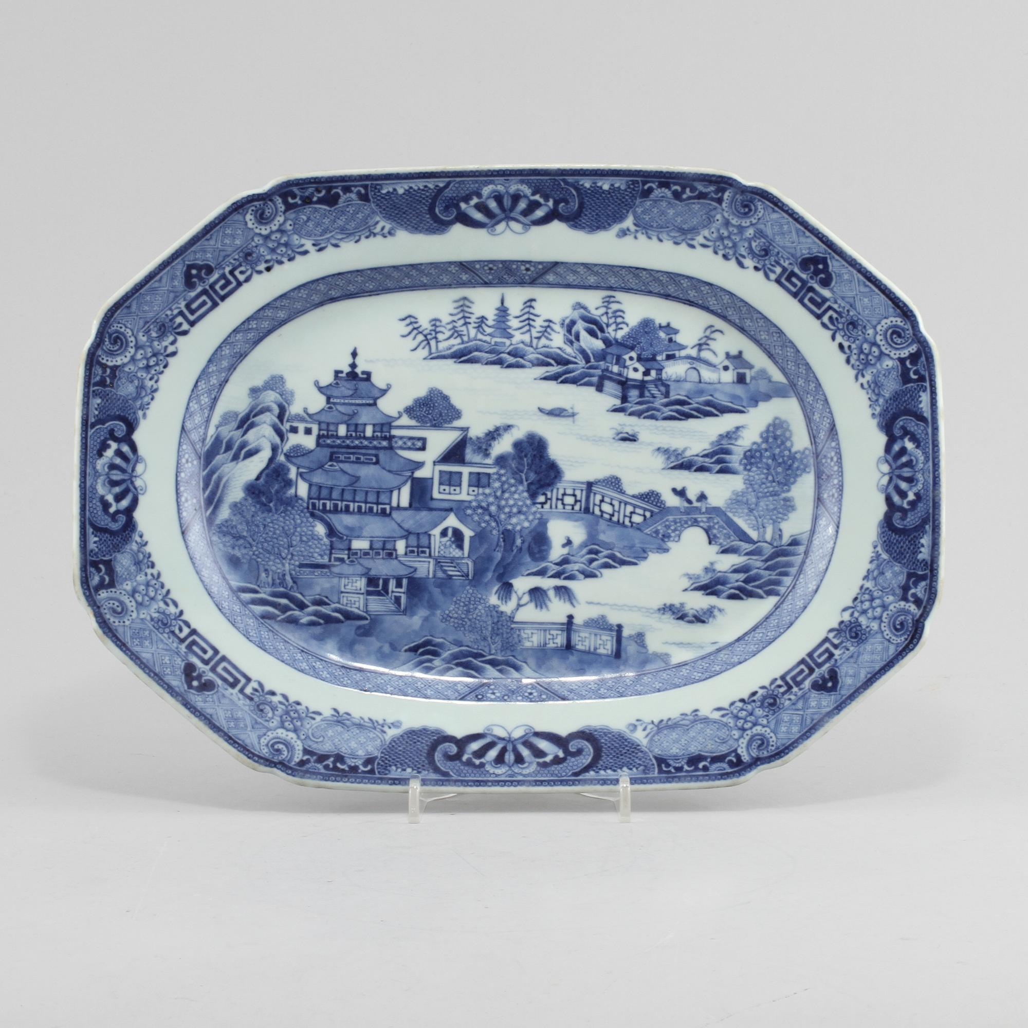 STEKFAT, porslin, Kina, 1700-tal.