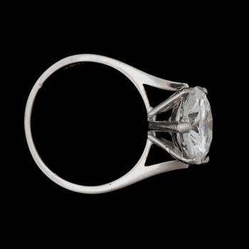RING, briljantslipad diamant, 4.52 ct.