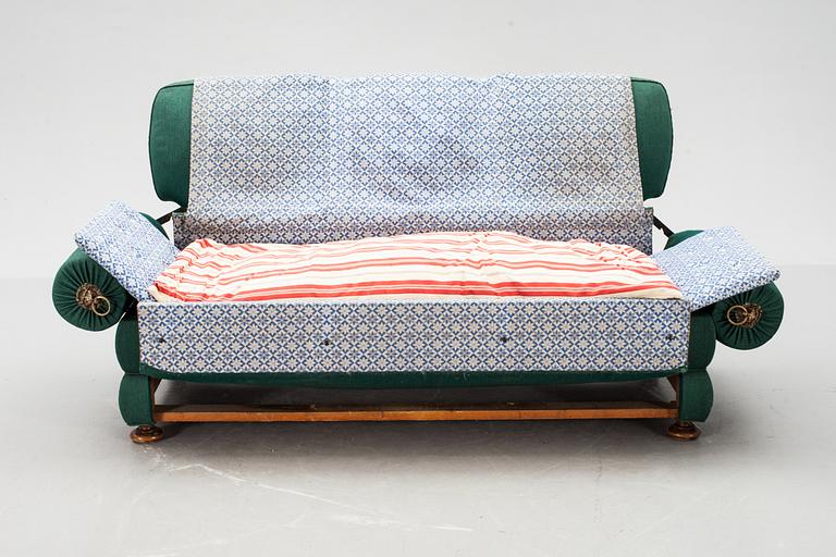 BÄDDSOFFA, 1900-talets första hälft.