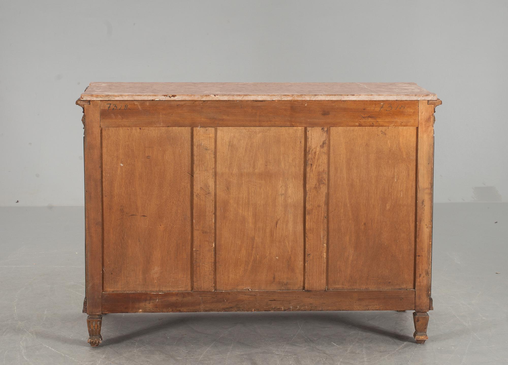 BYRÅ, Louis XVI-stil, 1900-tal.