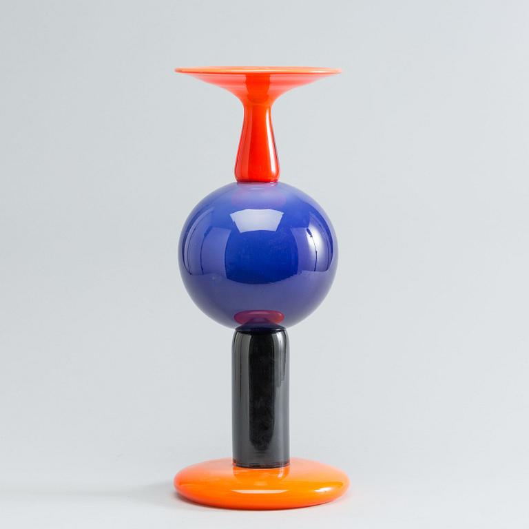 A 1980 Vistosi, Murano glass vase/object.